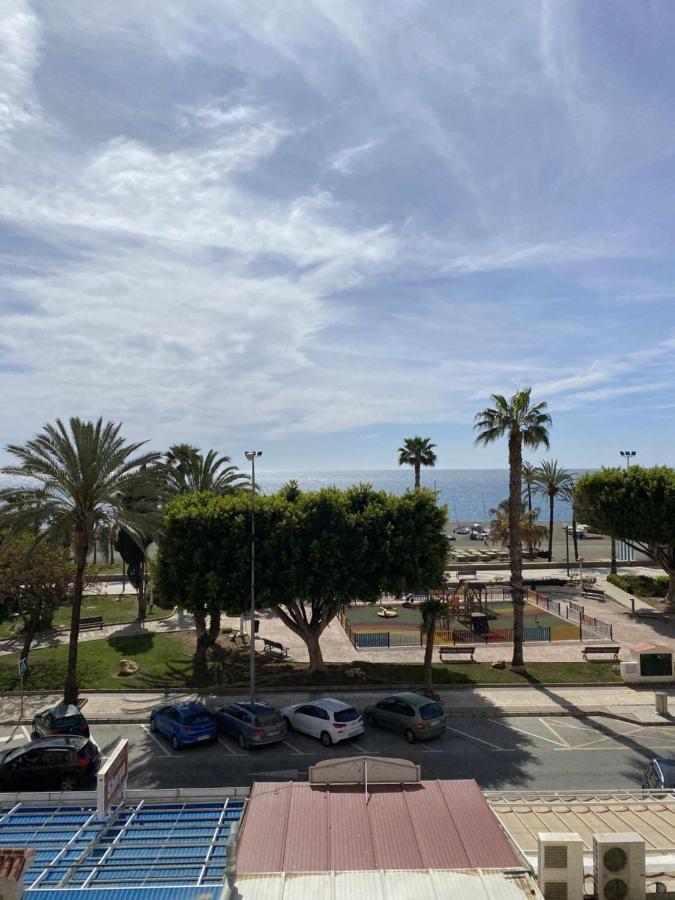 Apartamento 2 Habitaciones Frontal Al Mar 3 Torre Del Mar Zewnętrze zdjęcie